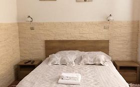 Raphaela Residence